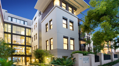 Lifestyle Manor